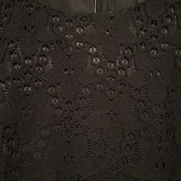 Stunning lace dress with sleeves! - Picture 2 of 2